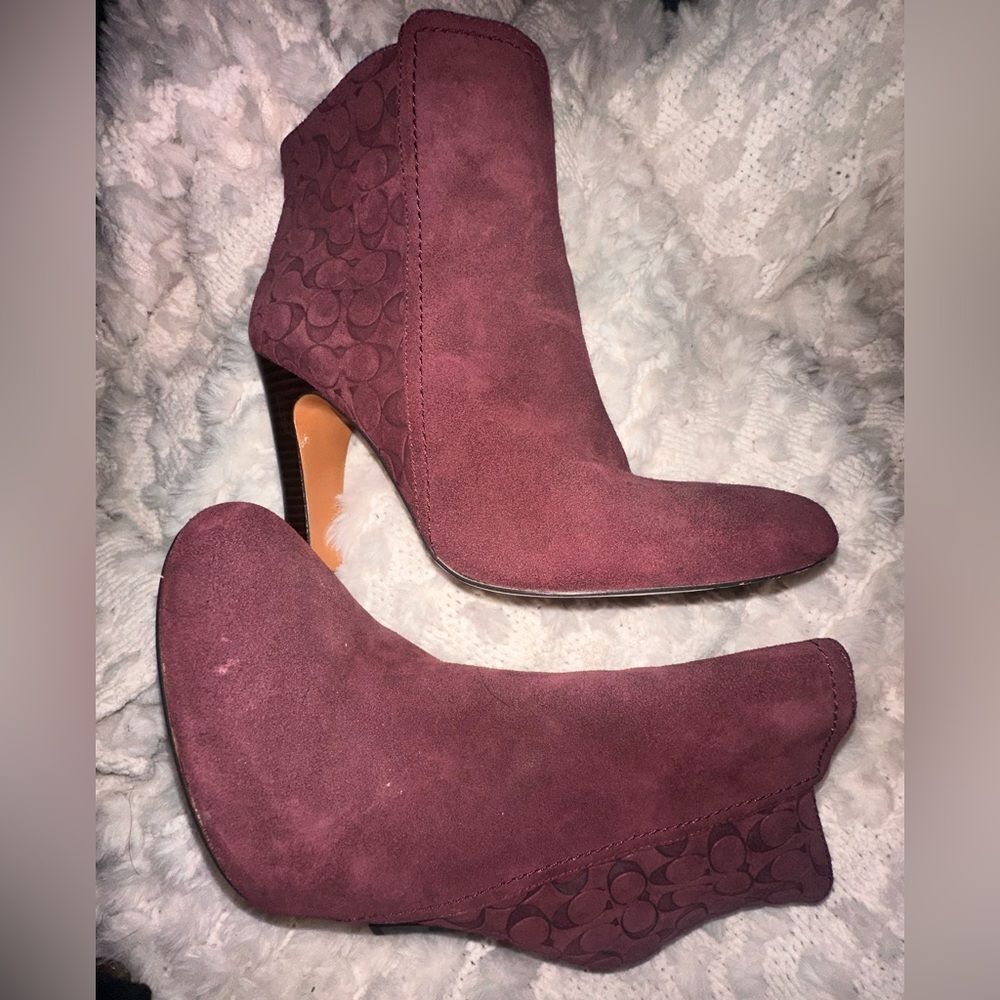 COACH | Hanni Signature Embossed Leather Ankle Bootie Size 10 - Picture 4 of 10